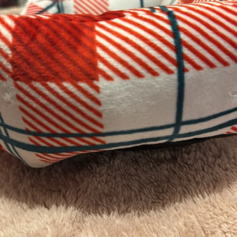 Small Pet Christmas Bed